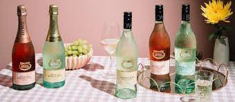 Sweet Moscato (only available to add to Gifted Hampers)